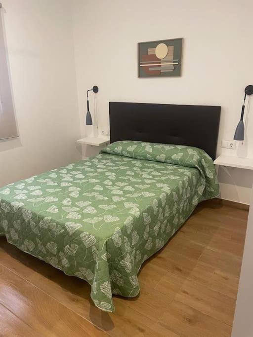 Apartamento Leomar Кониль-де-ла-Фронтера Экстерьер фото